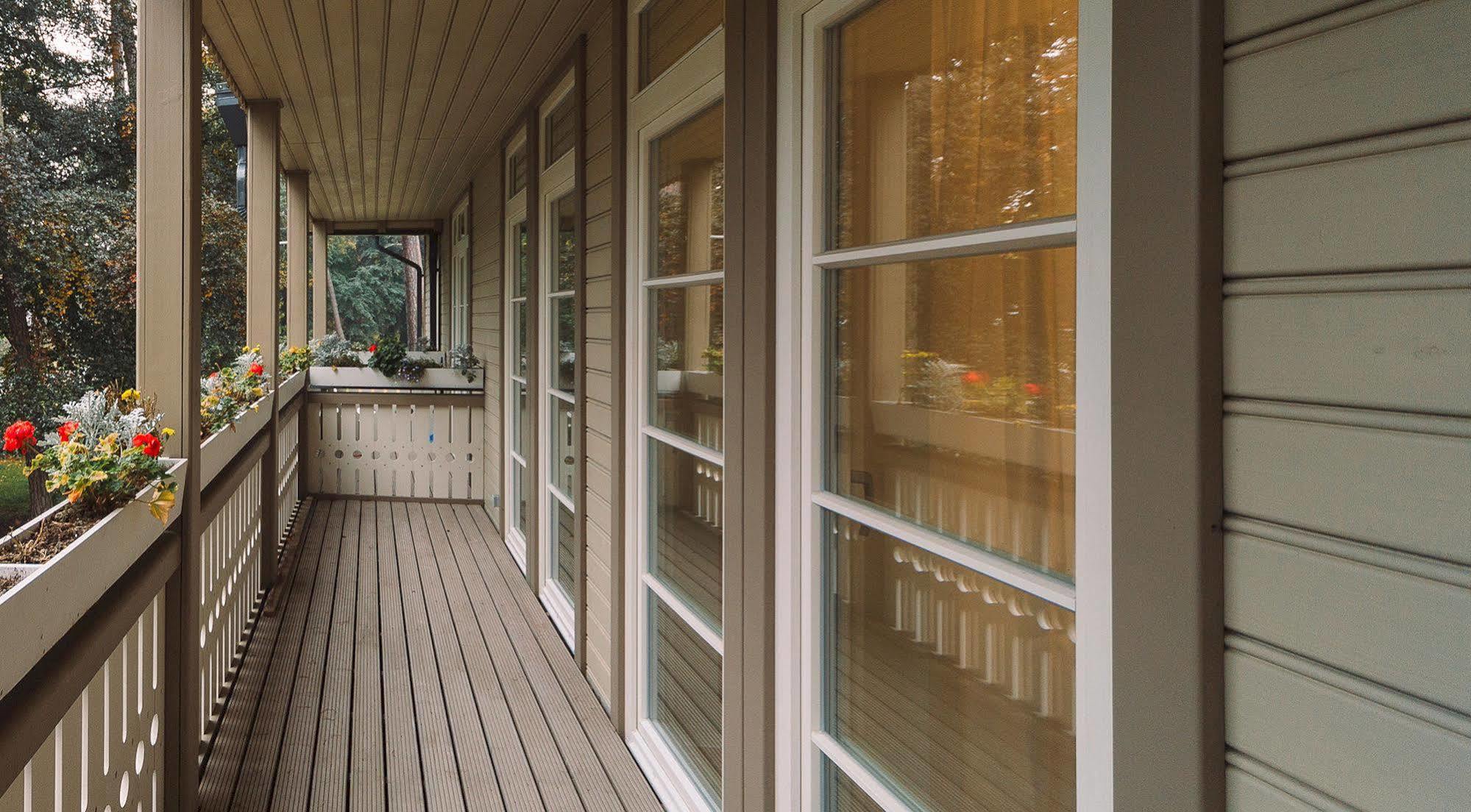 Wooden Villa Apartments Jūrkalne Exterior foto